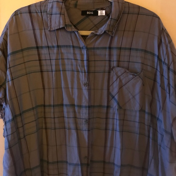 BDG Oversized Button Down Plaid Shirt - Picture 4 of 7